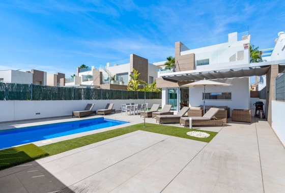 Resale - Villa - Guardamar del Segura