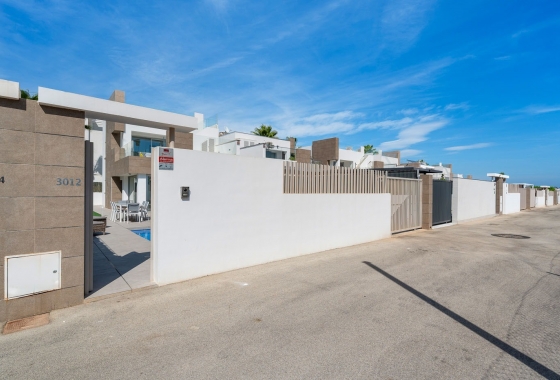 Resale - Villa - Guardamar del Segura