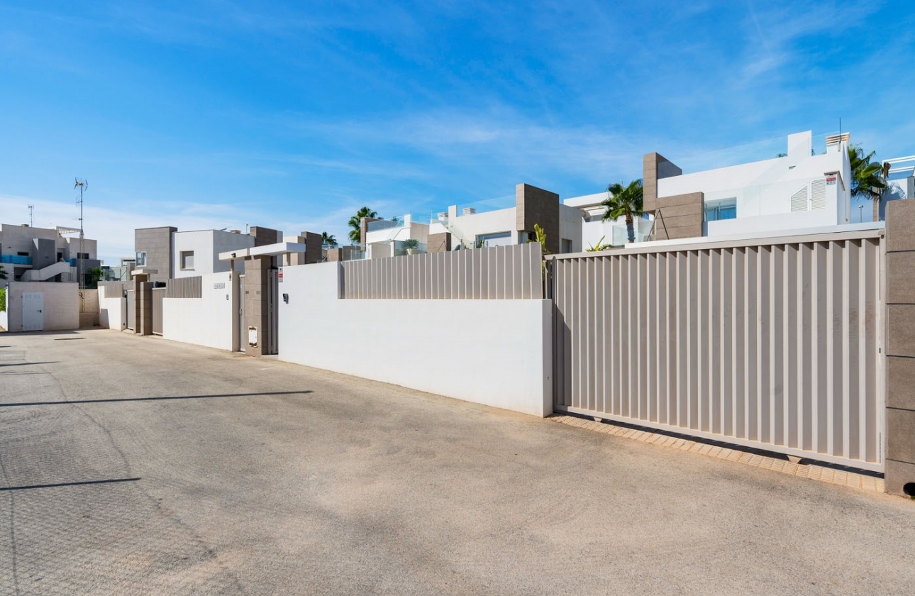 Resale - Villa - Guardamar del Segura