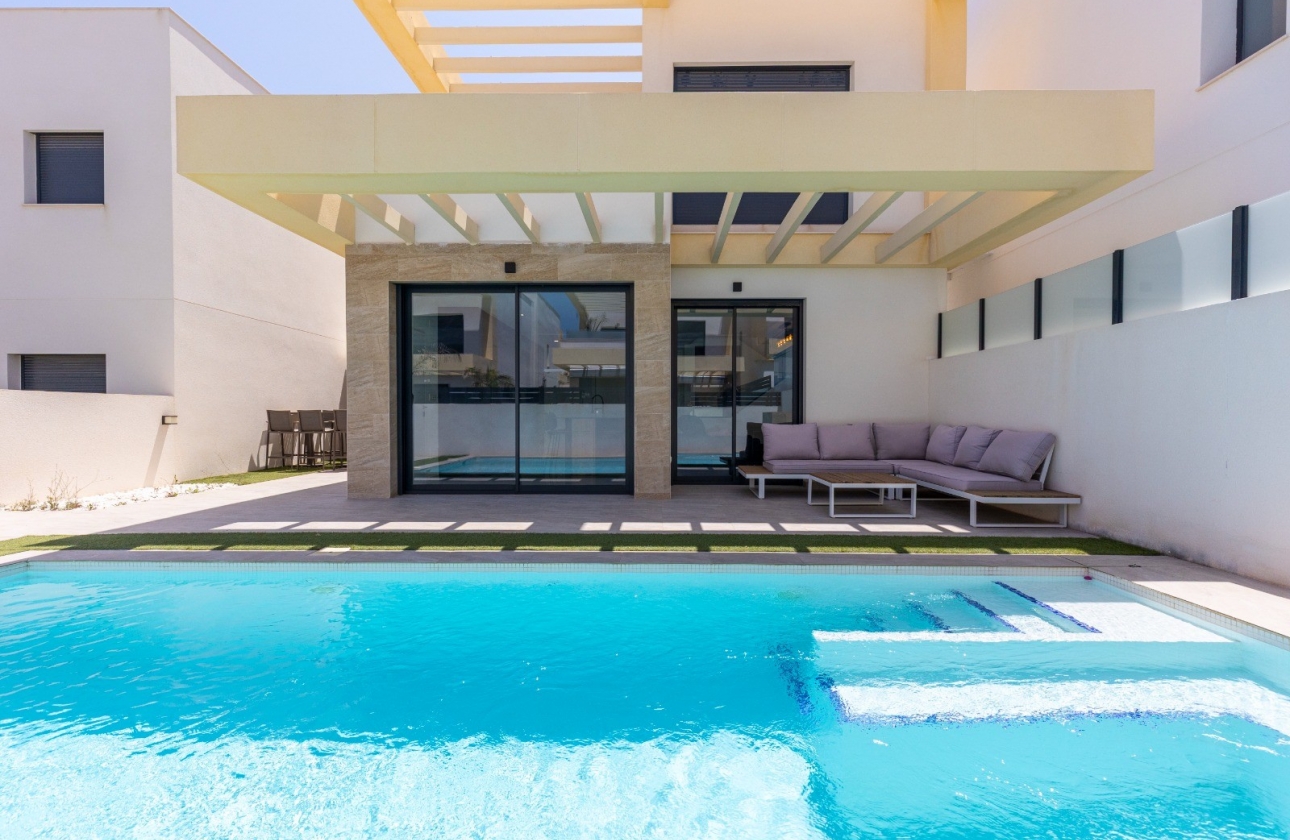 Resale - Villa - Los Montesinos - La Herrada