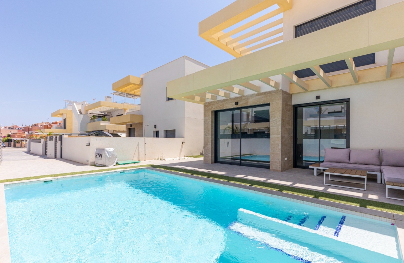 Resale - Villa - Los Montesinos - La Herrada