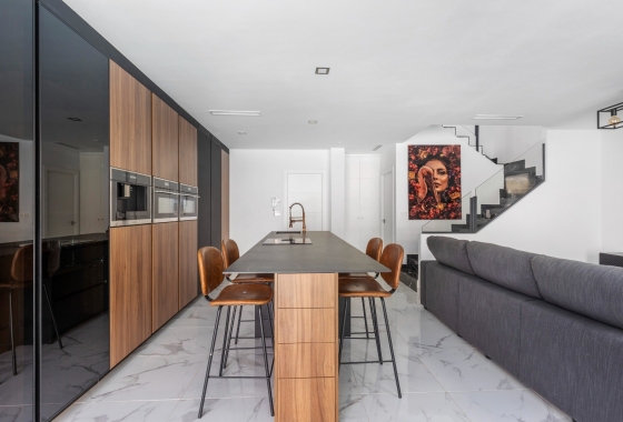 Resale - Villa - Los Montesinos - La Herrada