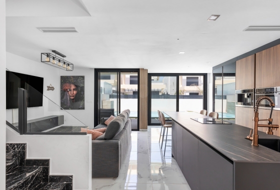 Resale - Villa - Los Montesinos - La Herrada