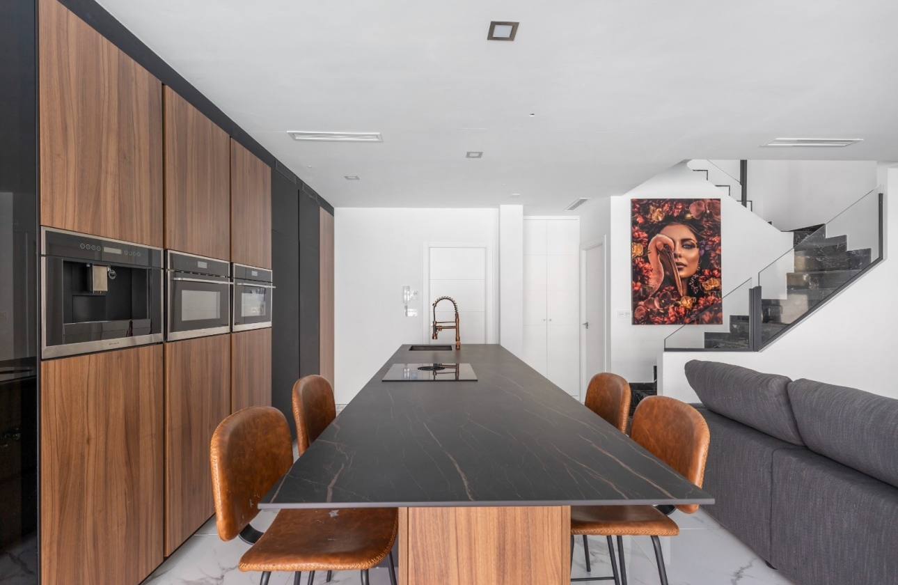 Resale - Villa - Los Montesinos - La Herrada