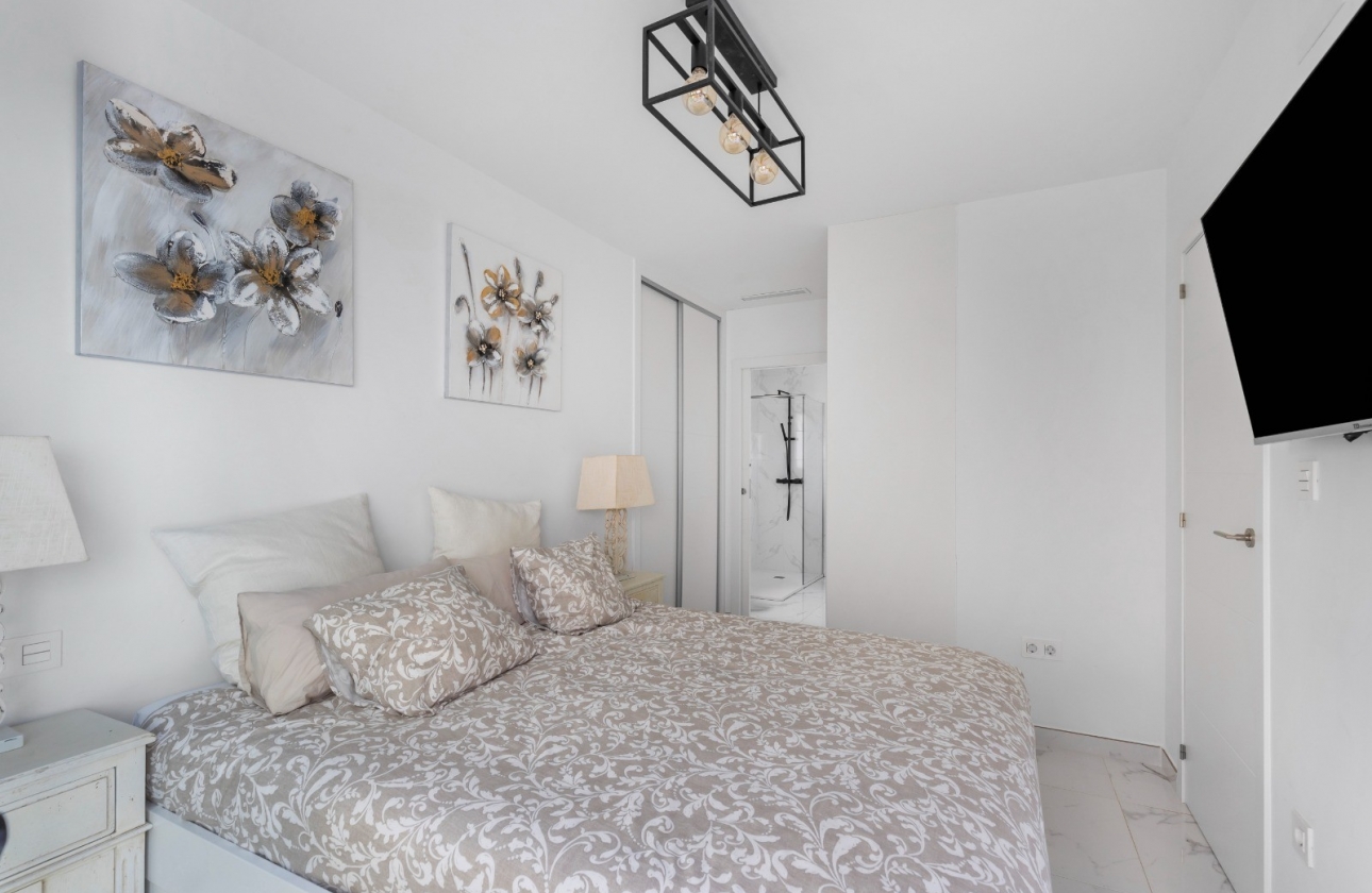 Resale - Villa - Los Montesinos - La Herrada