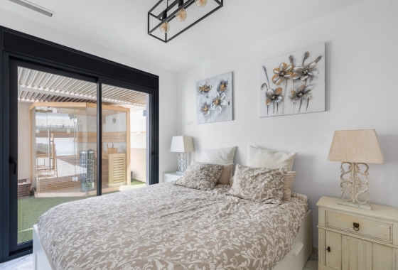 Resale - Villa - Los Montesinos - La Herrada