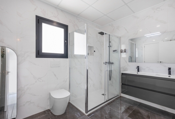 Resale - Villa - Los Montesinos - La Herrada