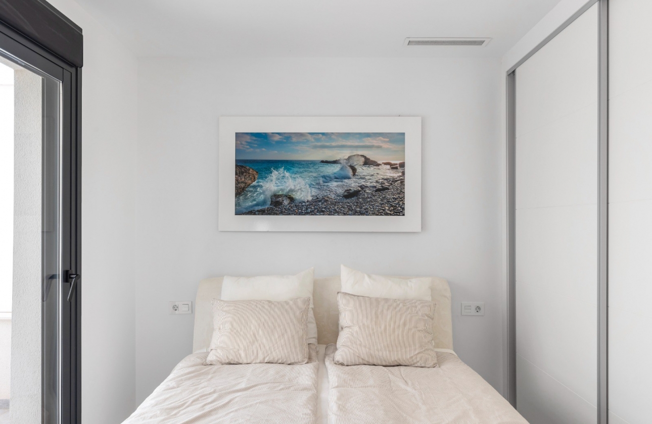 Resale - Villa - Los Montesinos - La Herrada