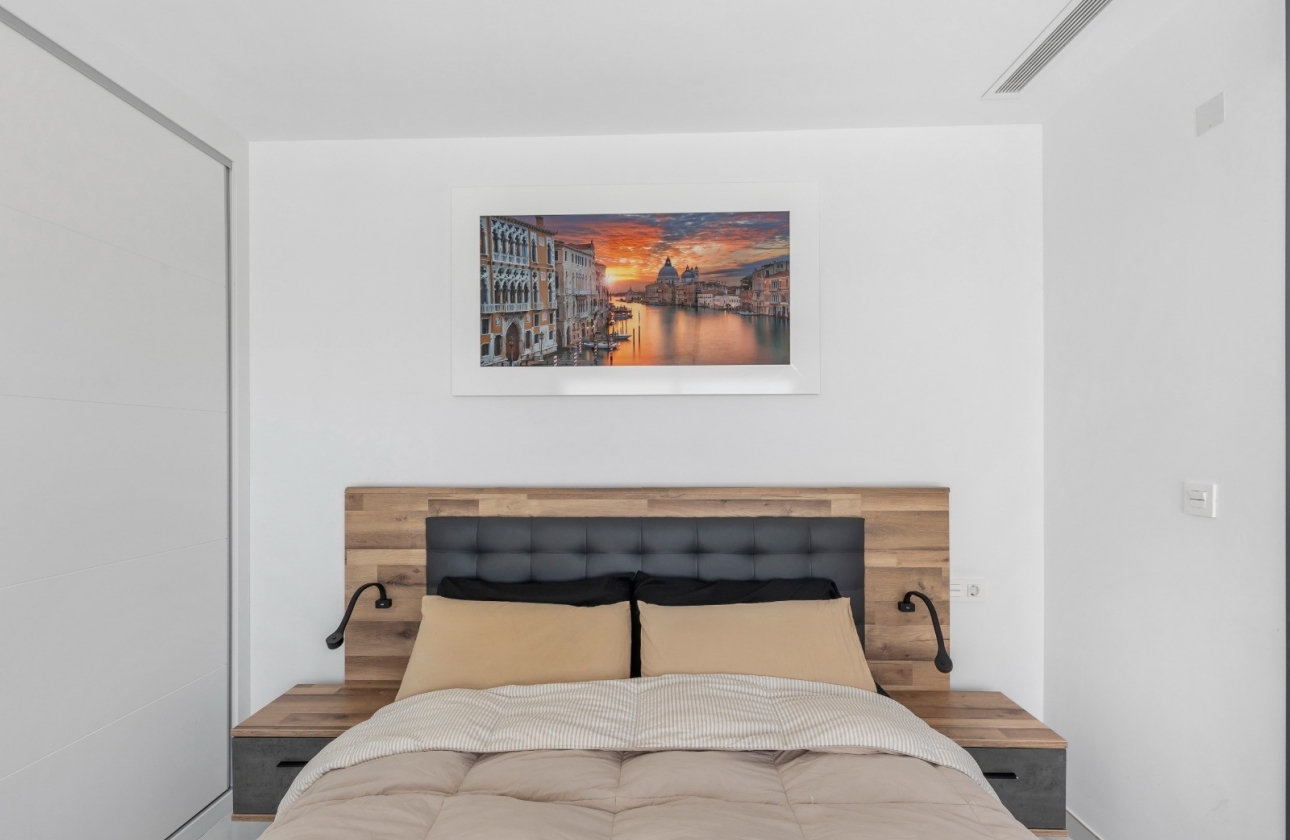 Resale - Villa - Los Montesinos - La Herrada