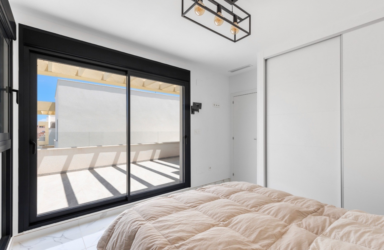 Resale - Villa - Los Montesinos - La Herrada