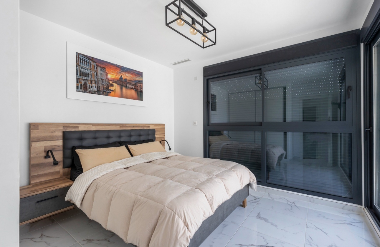 Resale - Villa - Los Montesinos - La Herrada