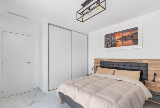 Resale - Villa - Los Montesinos - La Herrada