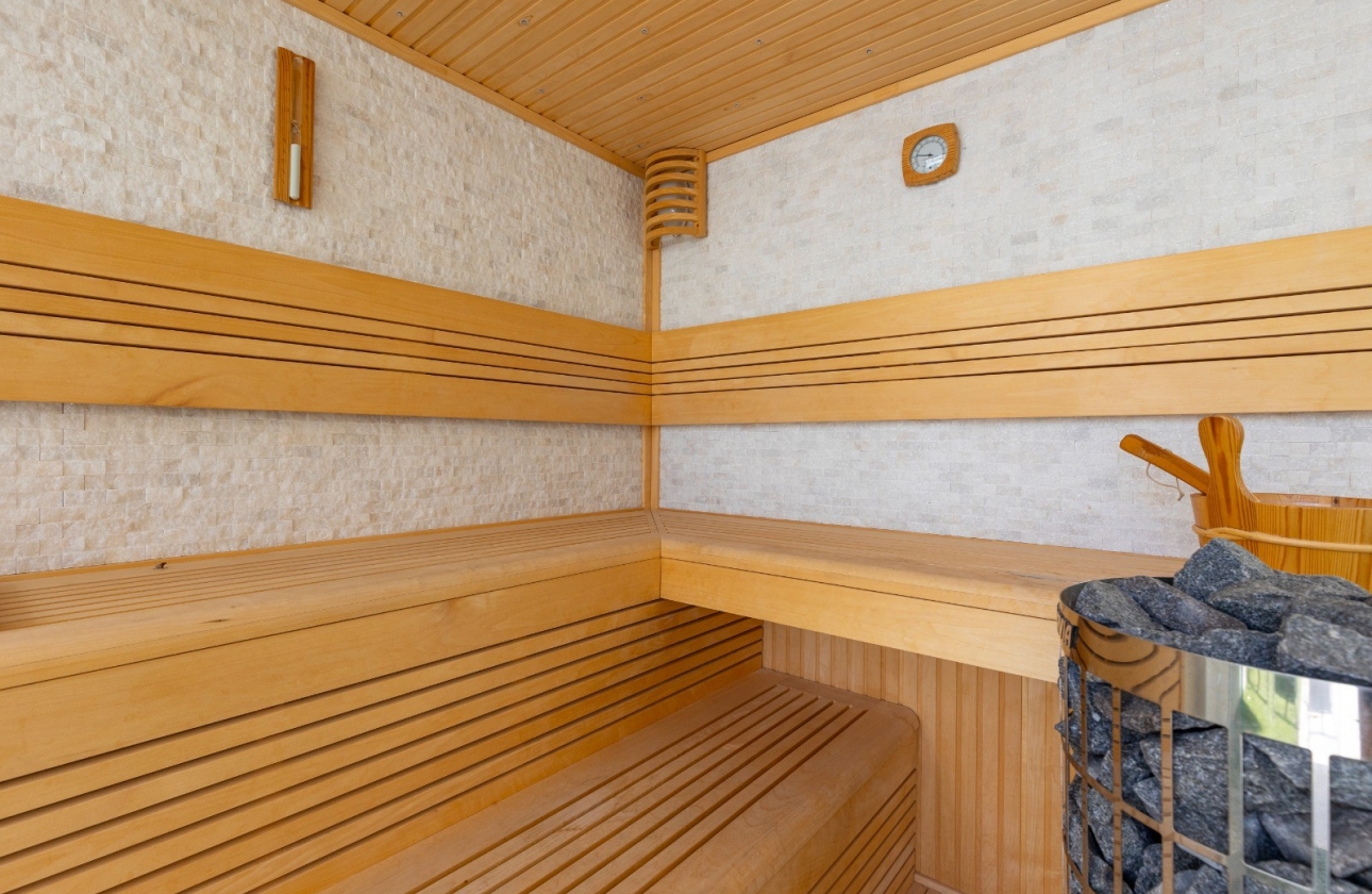 Resale - Villa - Los Montesinos - La Herrada