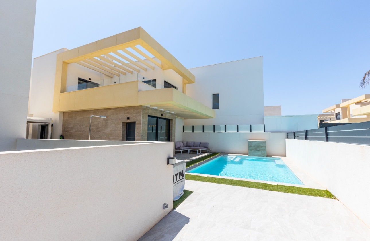 Resale - Villa - Los Montesinos - La Herrada