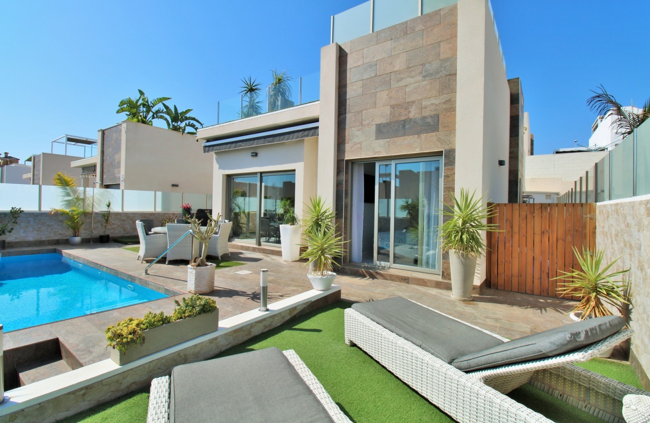 Reventa - Villa - Villamartin