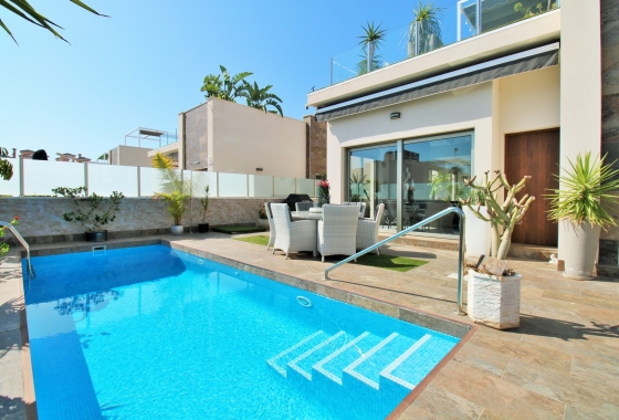 Reventa - Villa - Villamartin