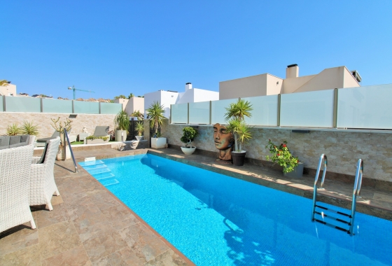 Reventa - Villa - Villamartin