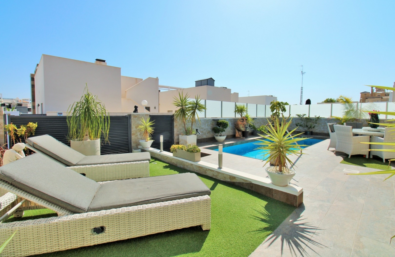 Reventa - Villa - Villamartin