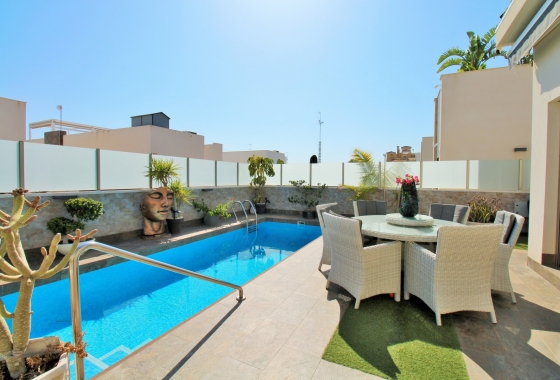 Reventa - Villa - Villamartin