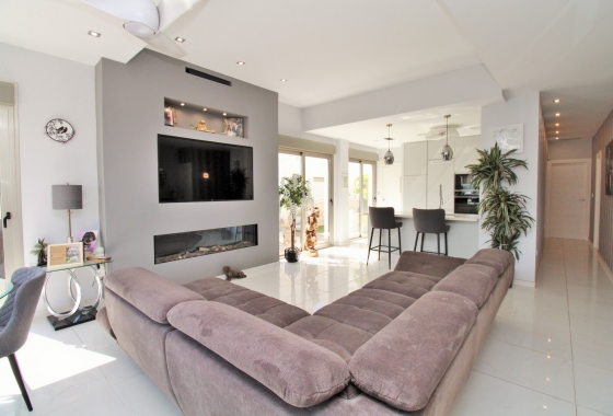 Reventa - Villa - Villamartin