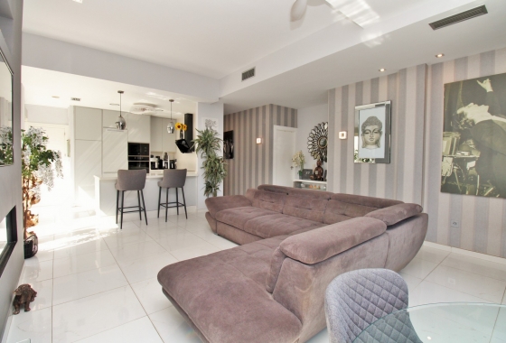 Reventa - Villa - Villamartin