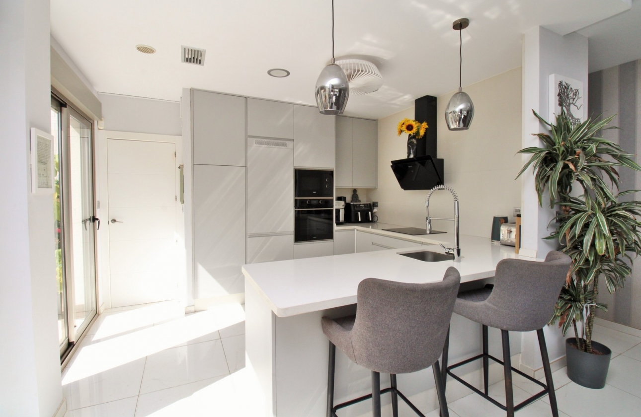 Reventa - Villa - Villamartin