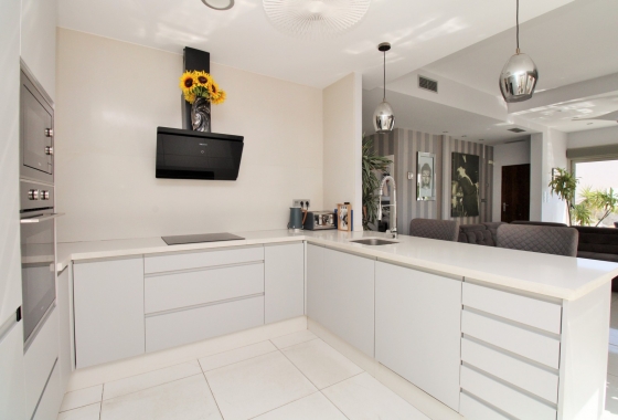 Reventa - Villa - Villamartin