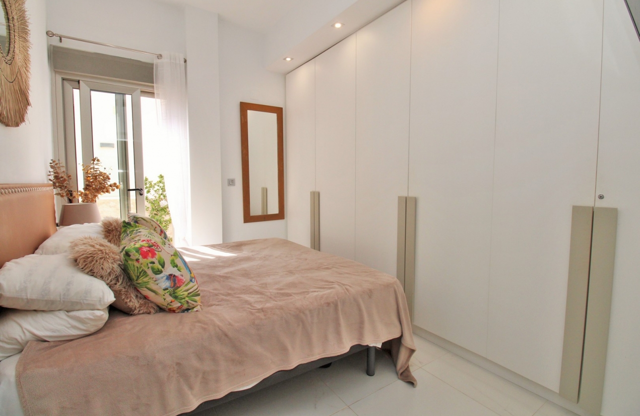 Reventa - Villa - Villamartin