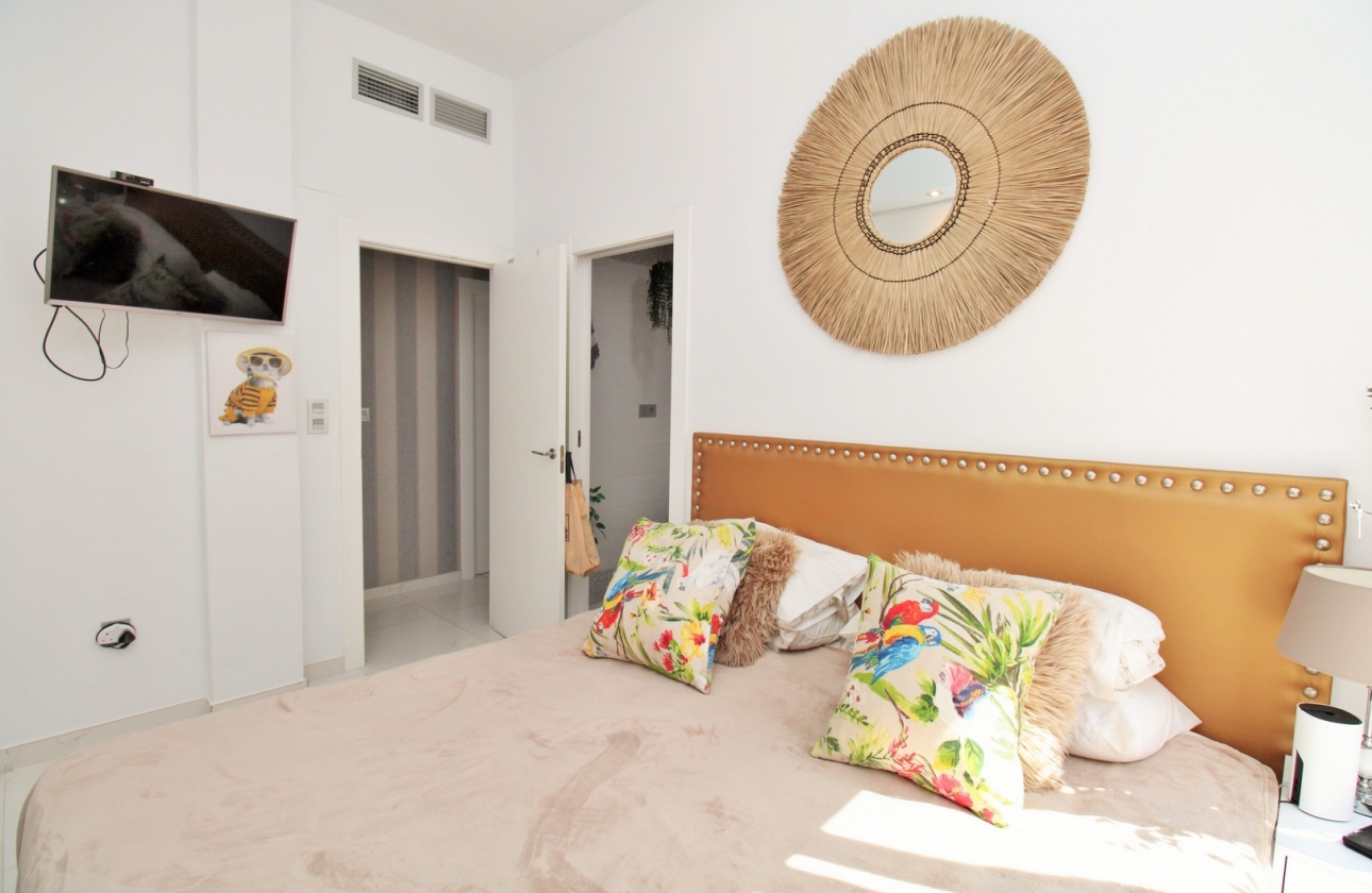 Reventa - Villa - Villamartin