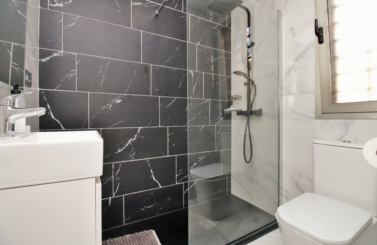 Reventa - Villa - Villamartin