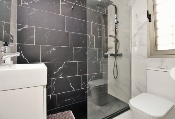 Reventa - Villa - Villamartin