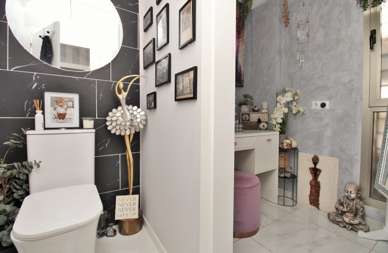 Reventa - Villa - Villamartin