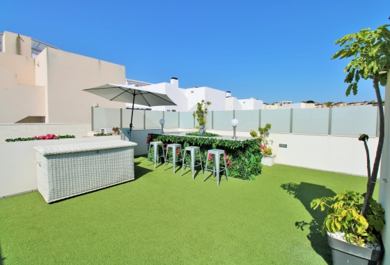 Reventa - Villa - Villamartin