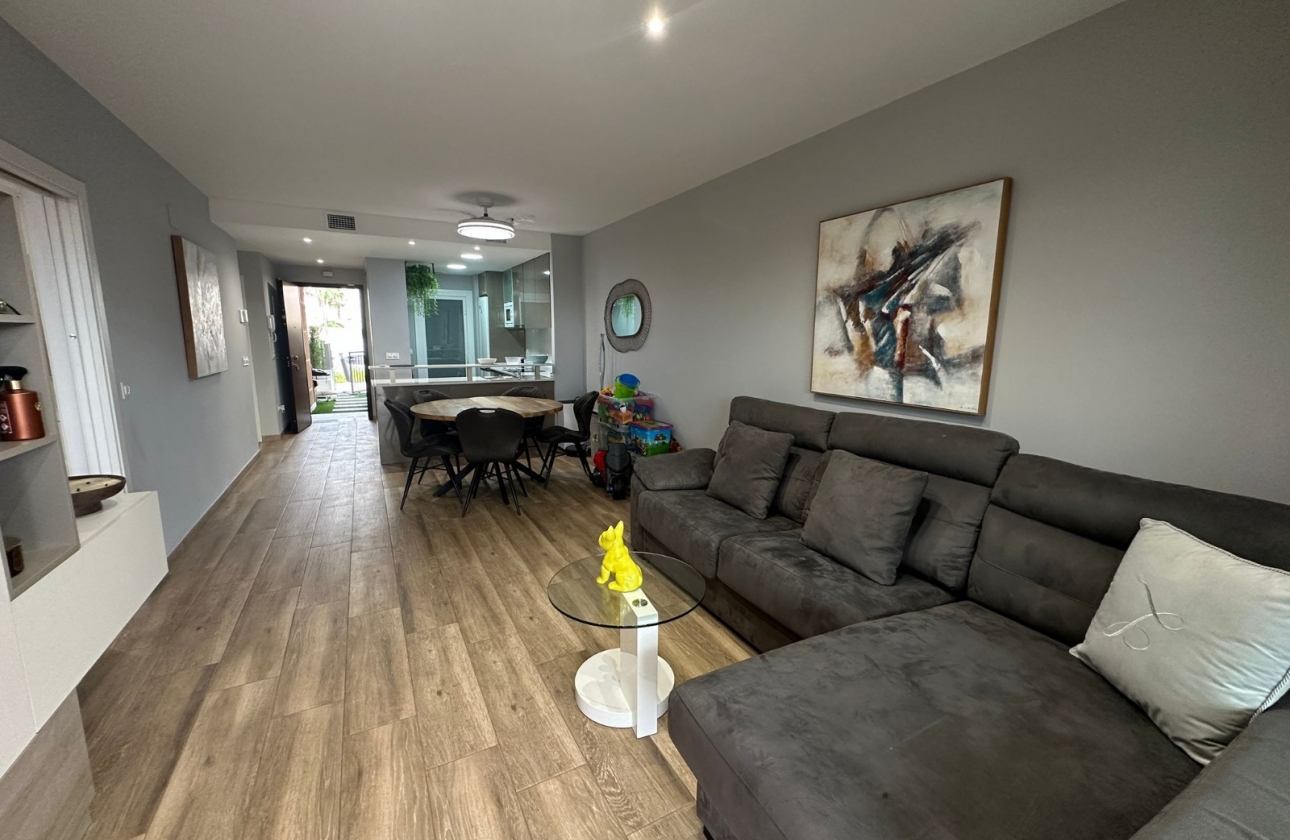 Resale - Apartment / flat - Orihuela Costa - Los Dolses