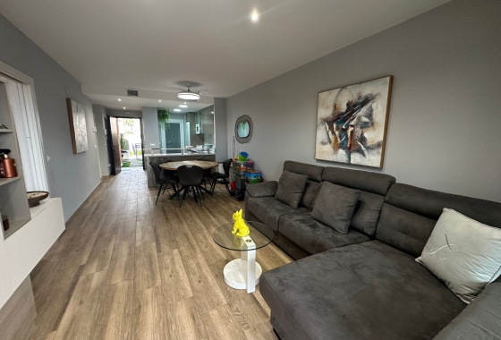 Resale - Apartment / flat - Orihuela Costa - Los Dolses