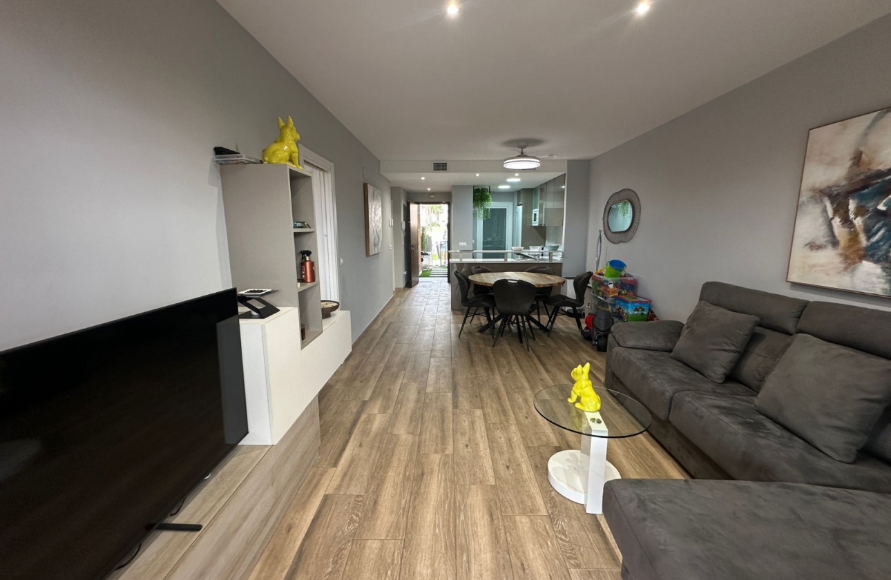 Resale - Apartment / flat - Orihuela Costa - Los Dolses