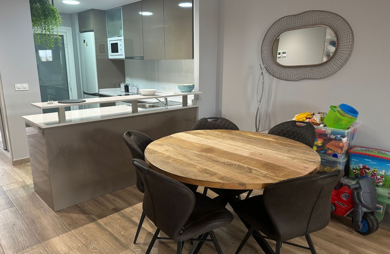 Resale - Apartment / flat - Orihuela Costa - Los Dolses