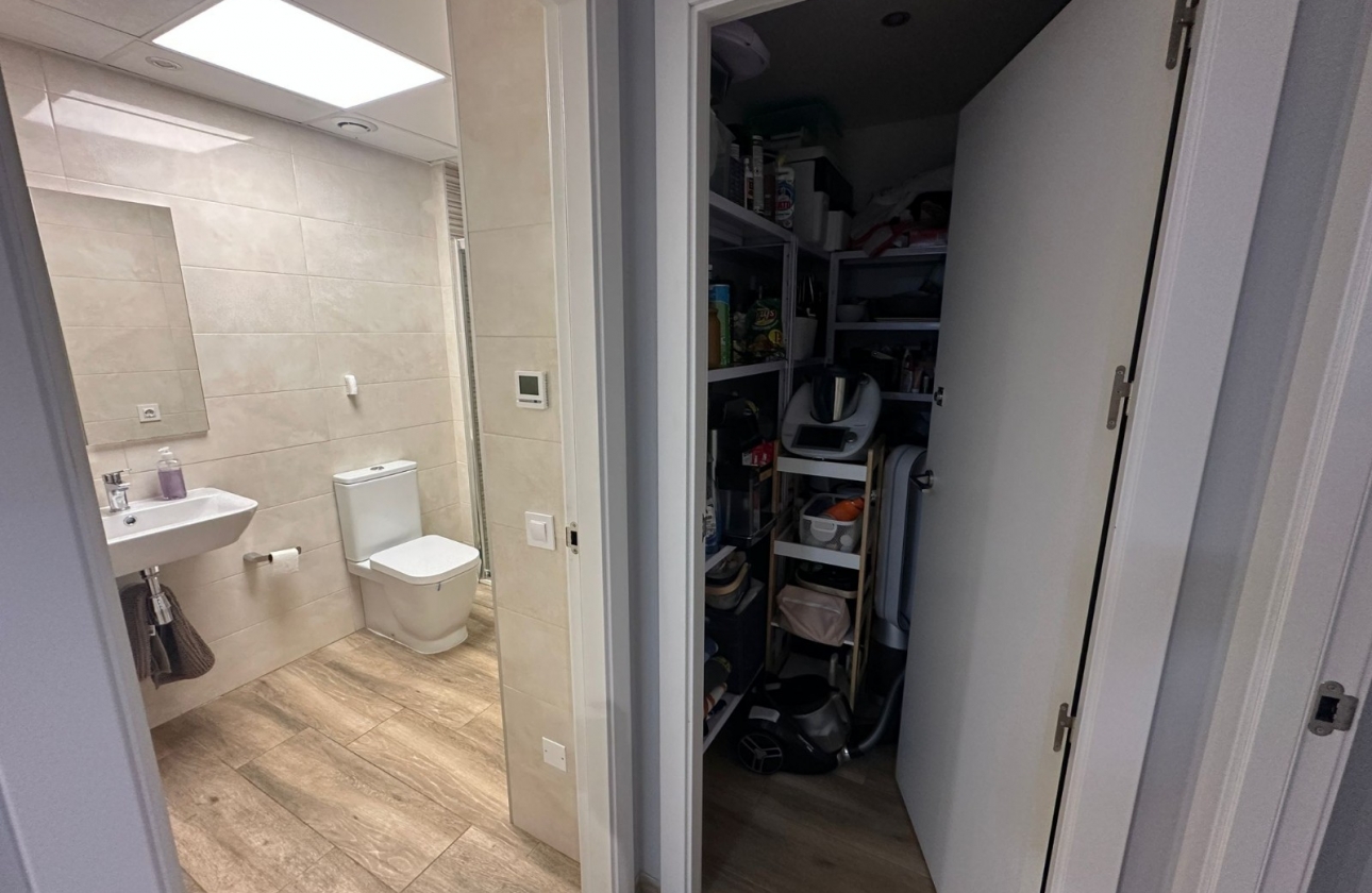 Resale - Apartment / flat - Orihuela Costa - Los Dolses