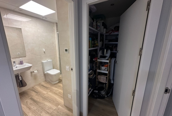 Resale - Apartment / flat - Orihuela Costa - Los Dolses