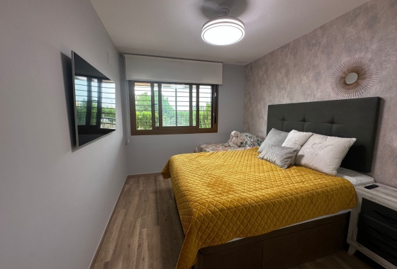 Resale - Apartment / flat - Orihuela Costa - Los Dolses