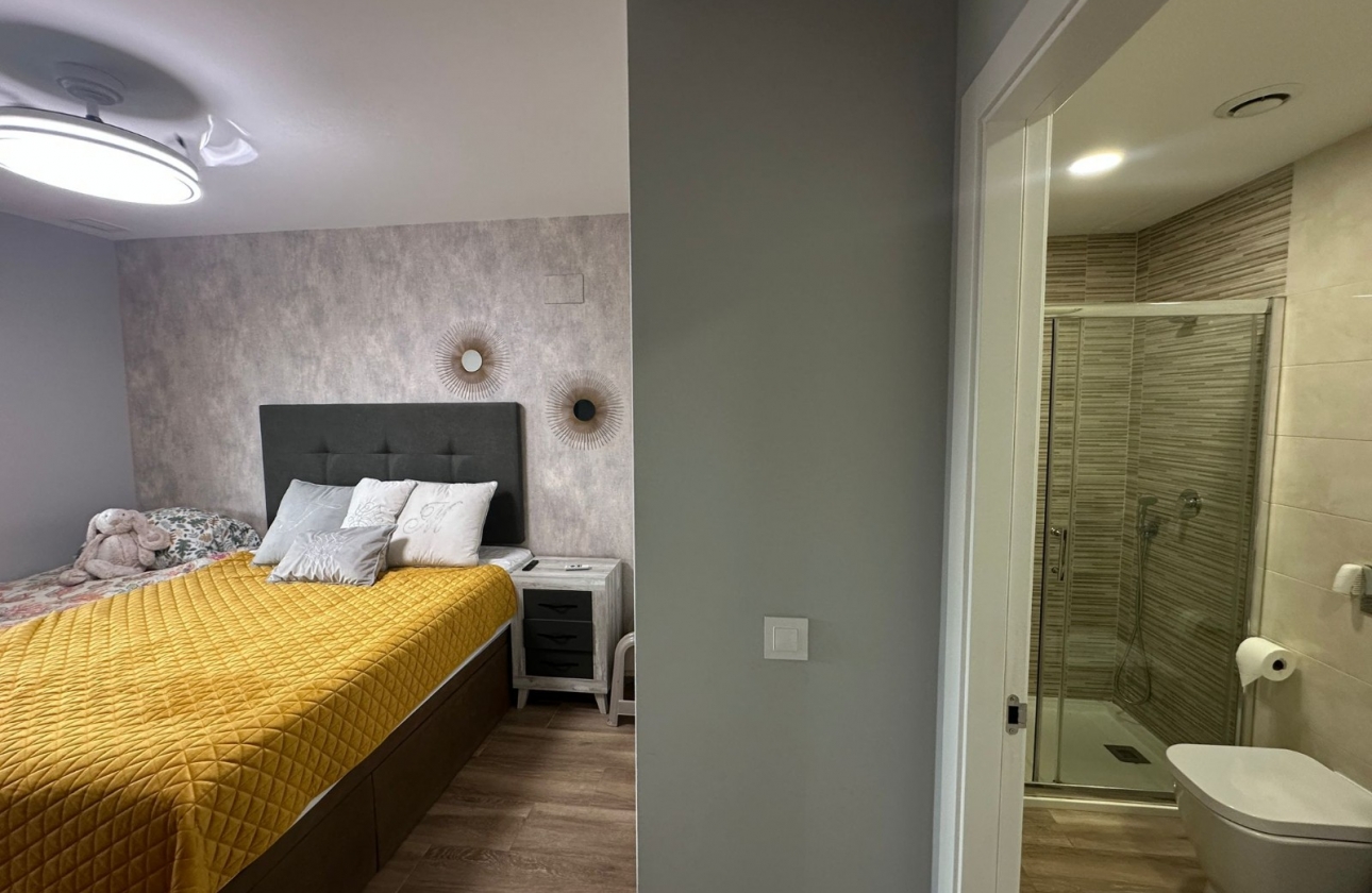 Resale - Apartment / flat - Orihuela Costa - Los Dolses