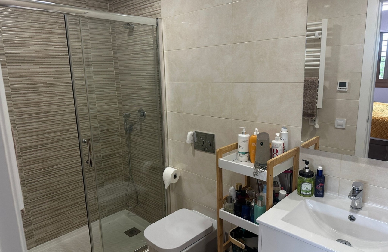 Resale - Apartment / flat - Orihuela Costa - Los Dolses