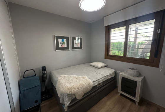 Resale - Apartment / flat - Orihuela Costa - Los Dolses