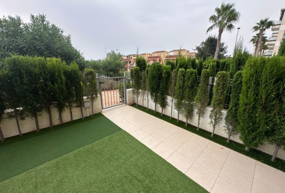 Resale - Apartment / flat - Orihuela Costa - Los Dolses