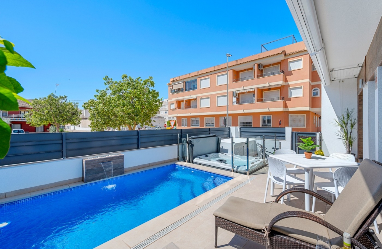 Herverkoop - Huis - Formentera del Segura