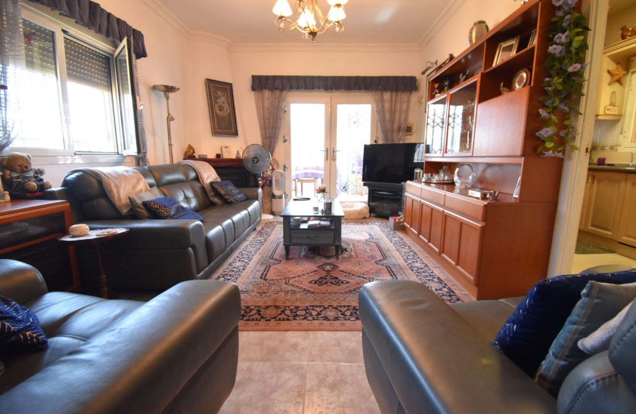Resale - Villa - Orihuela Costa - Los Balcones