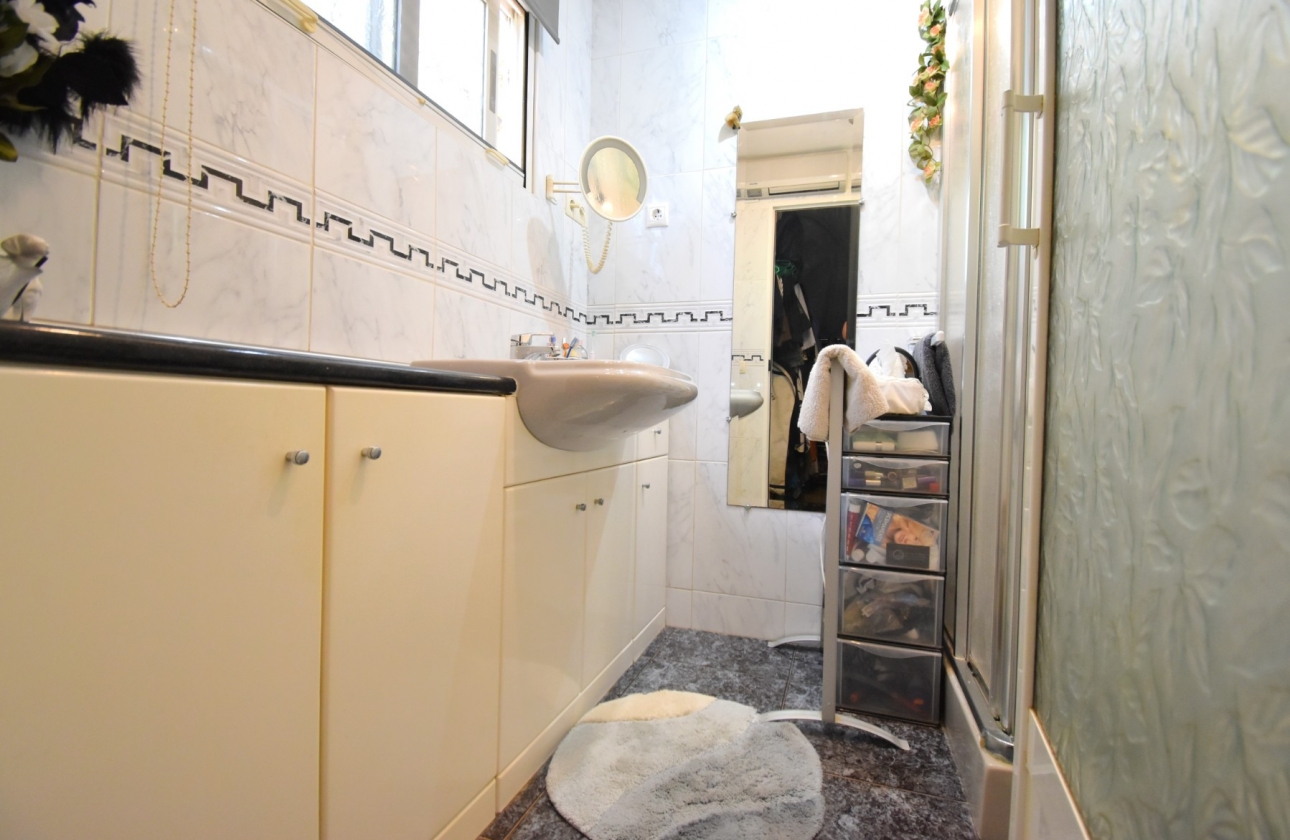 Resale - Villa - Orihuela Costa - Los Balcones