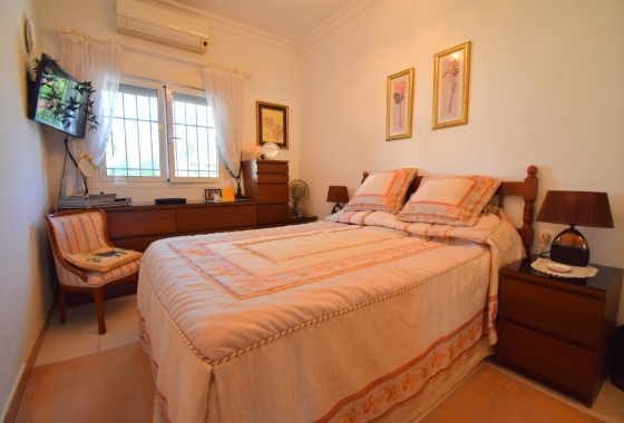 Resale - Villa - Orihuela Costa - Los Balcones