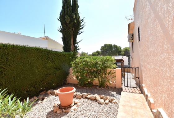 Resale - Villa - Orihuela Costa - Los Balcones