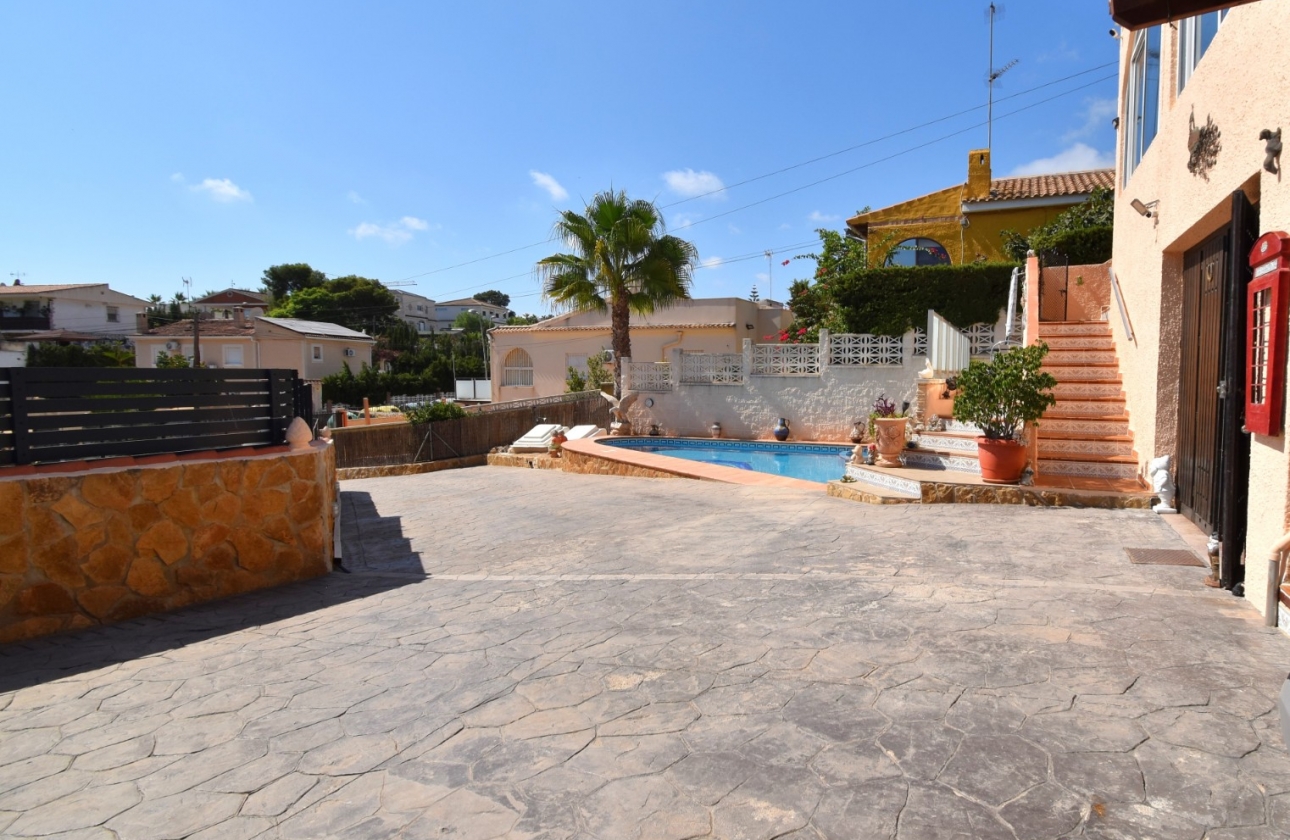Resale - Villa - Orihuela Costa - Los Balcones